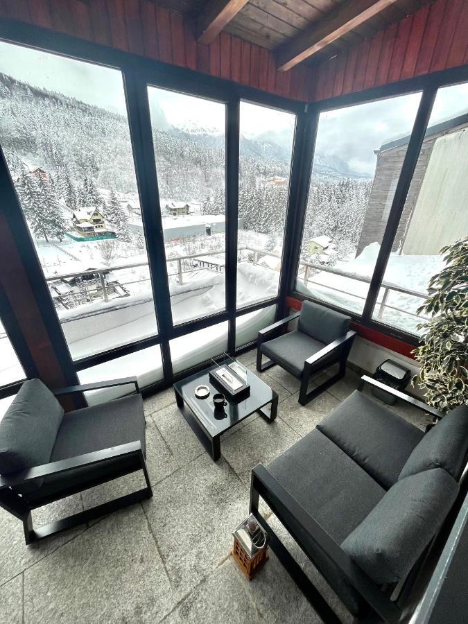 Best View Ap With Parking And 2 Bathrooms Sinaia Exteriör bild