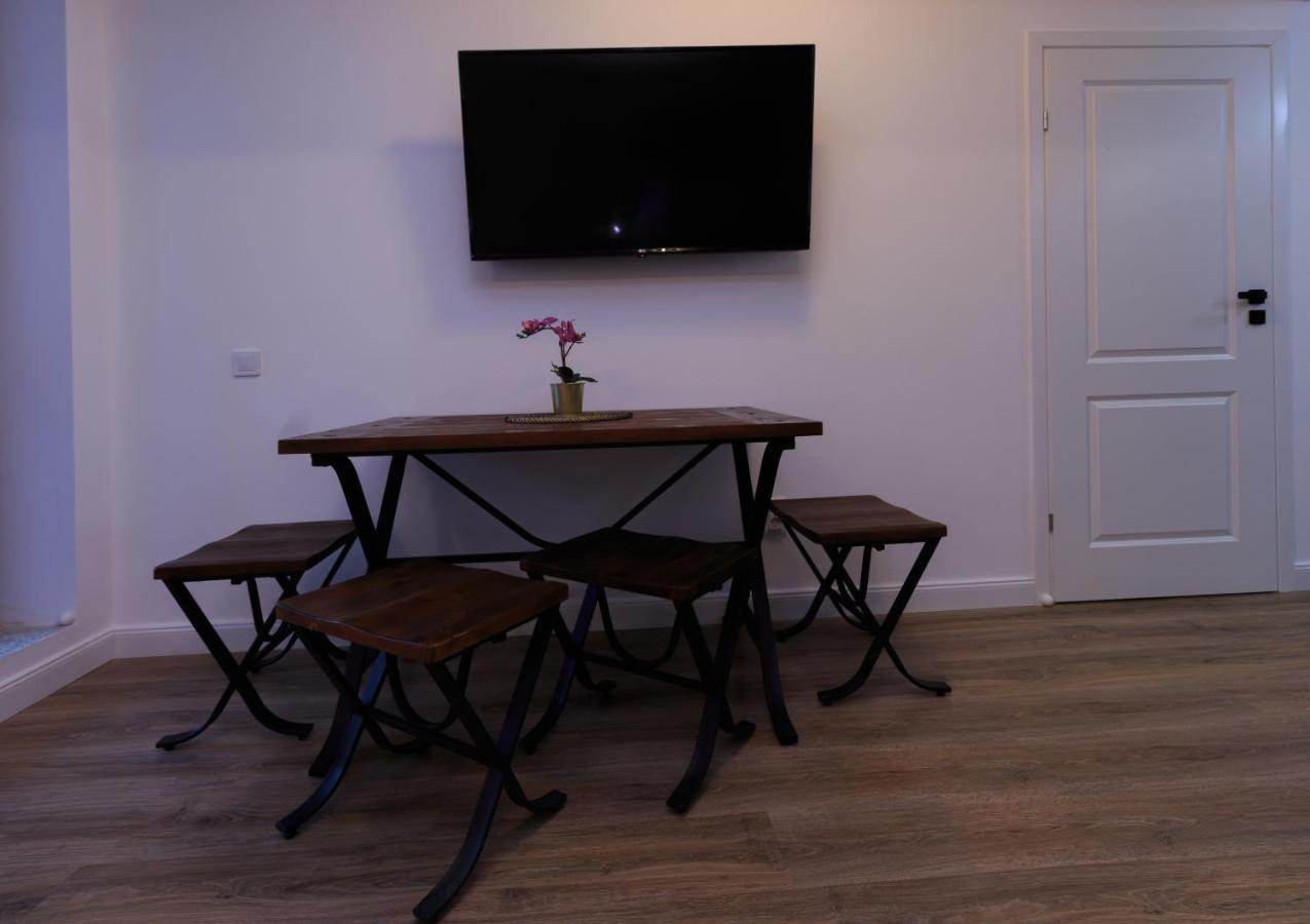 Best View Ap With Parking And 2 Bathrooms Sinaia Exteriör bild