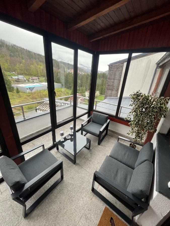 Best View Ap With Parking And 2 Bathrooms Sinaia Exteriör bild