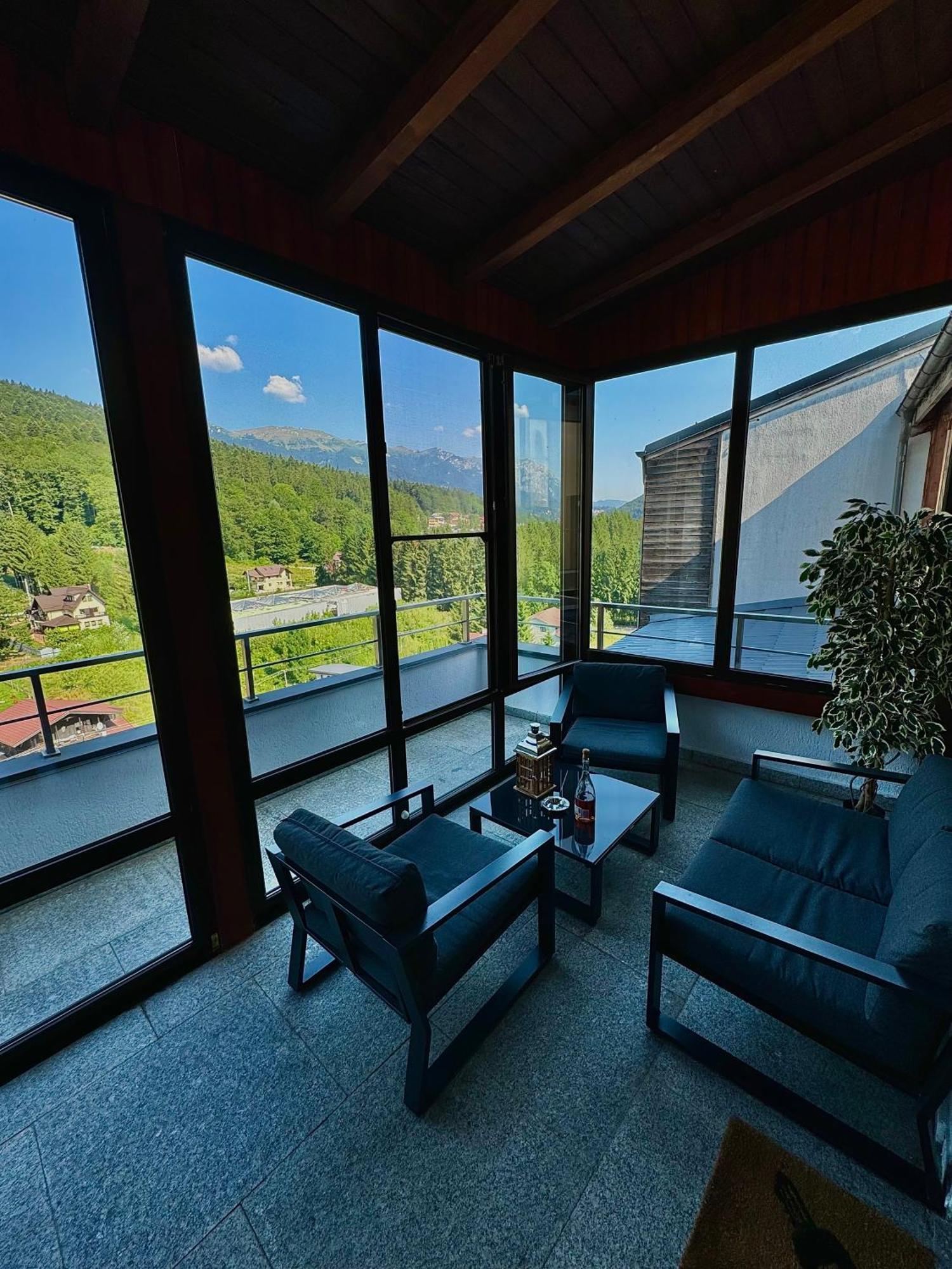 Best View Ap With Parking And 2 Bathrooms Sinaia Exteriör bild